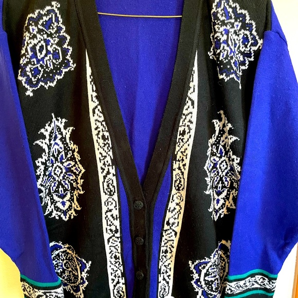 Sweater - Picture 2 of 2